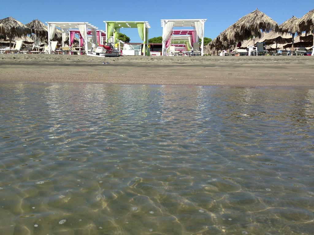 Beach Club Ippocampo Bagian luar foto